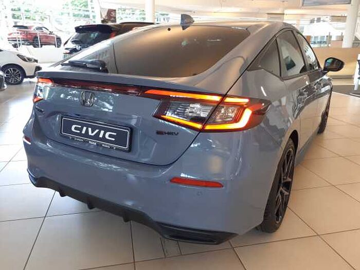 Honda Civic e:HEV 2.0 i-MMD Hybrid Sport | Black Emblem |