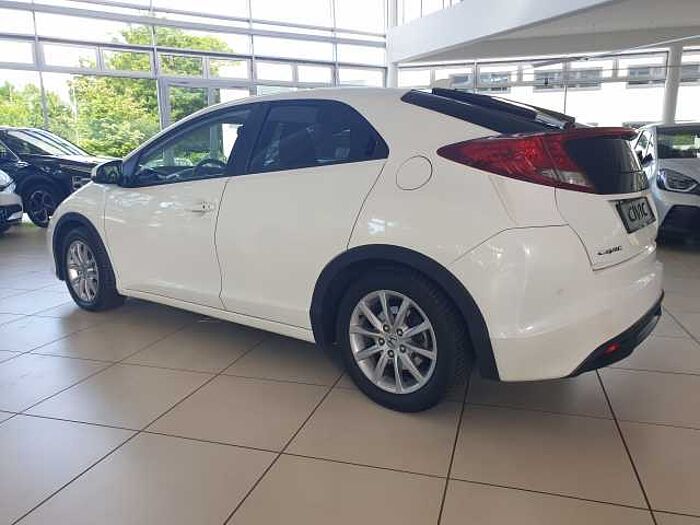 Honda Civic 1.6 i-DTEC Executive | PANO | Leder | PDC *GJReif.*