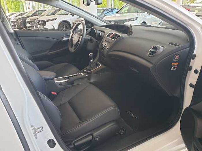 Honda Civic 1.6 i-DTEC Executive | PANO | Leder | PDC *GJReif.*