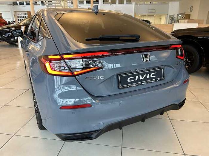 Honda Civic e: HEV 2.0 i-MMD Hybrid Elegance