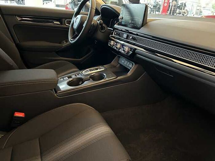 Honda Civic e: HEV 2.0 i-MMD Hybrid Elegance