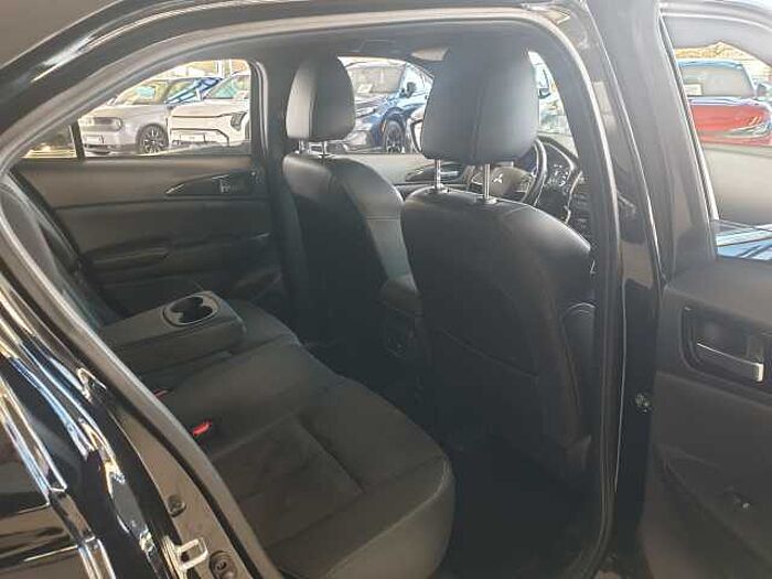 Mitsubishi Eclipse Cross Plug-In Hybrid 4WD Intro Edition