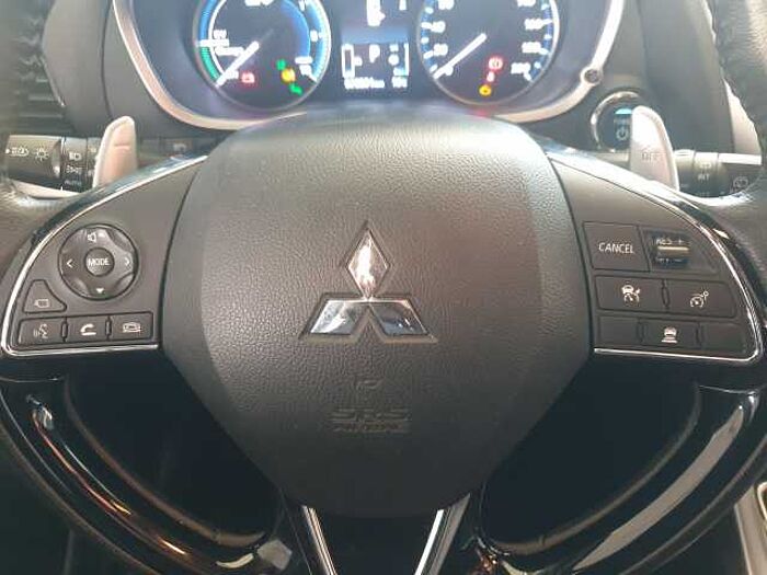 Mitsubishi Eclipse Cross Plug-In Hybrid 4WD Intro Edition