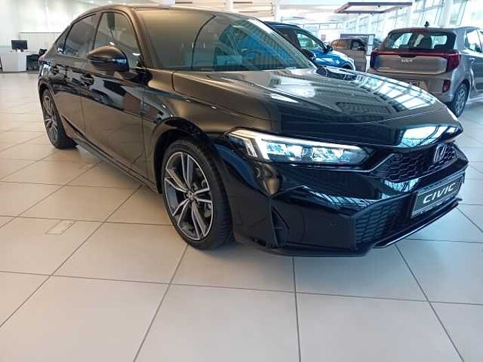 Honda Civic e: HEV Advance | Black Emblem | 8 Jahre Garantie