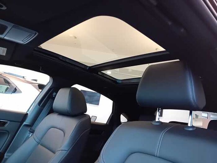 Honda Civic e: HEV Advance | Black Emblem | 8 Jahre Garantie