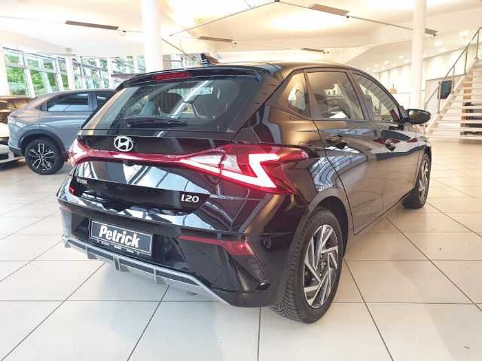 Hyundai i20 1.0T 48V AUTOMATIK Trend | NAV | SHZ | GJReif.