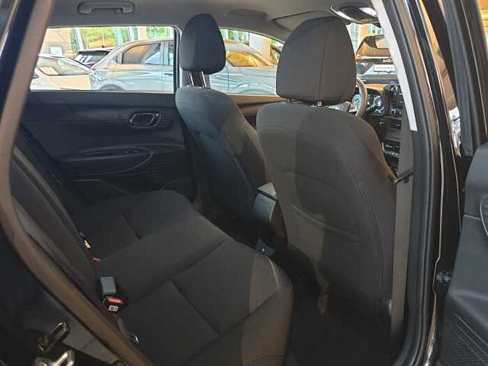 Hyundai i20 1.0T 48V AUTOMATIK Trend | NAV | SHZ | GJReif.