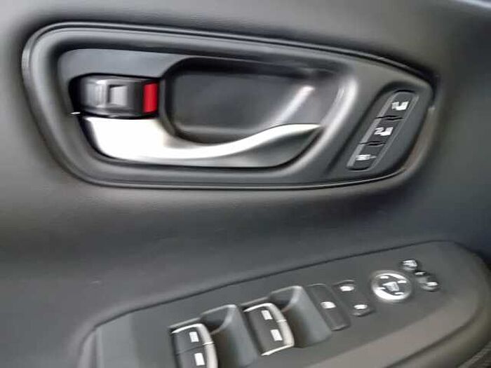 Honda ZR-V Hybrid e: HEV 2.0 Advance | Black Emblem | 8 J. Garantie |