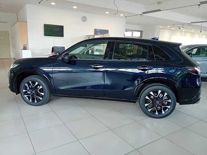 Honda ZR-V Hybrid e: HEV 2.0 Advance | Black Emblem | 8 J. Garantie |
